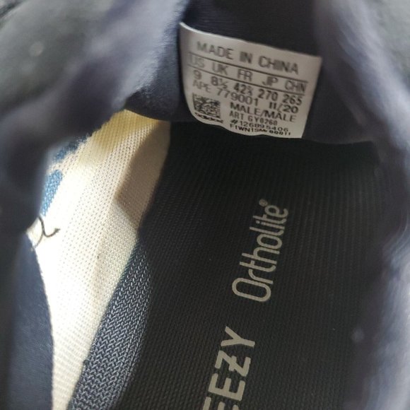 Adidas Yeezy YEEZY 700 V3  Adidas Yeezy 700 V3 Kyanite Men Size 9 Blue White Gum